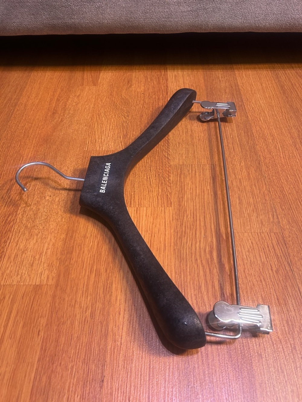 Balenciaga Black Hanger with Metal Clip Bar - Picture 3 of 3